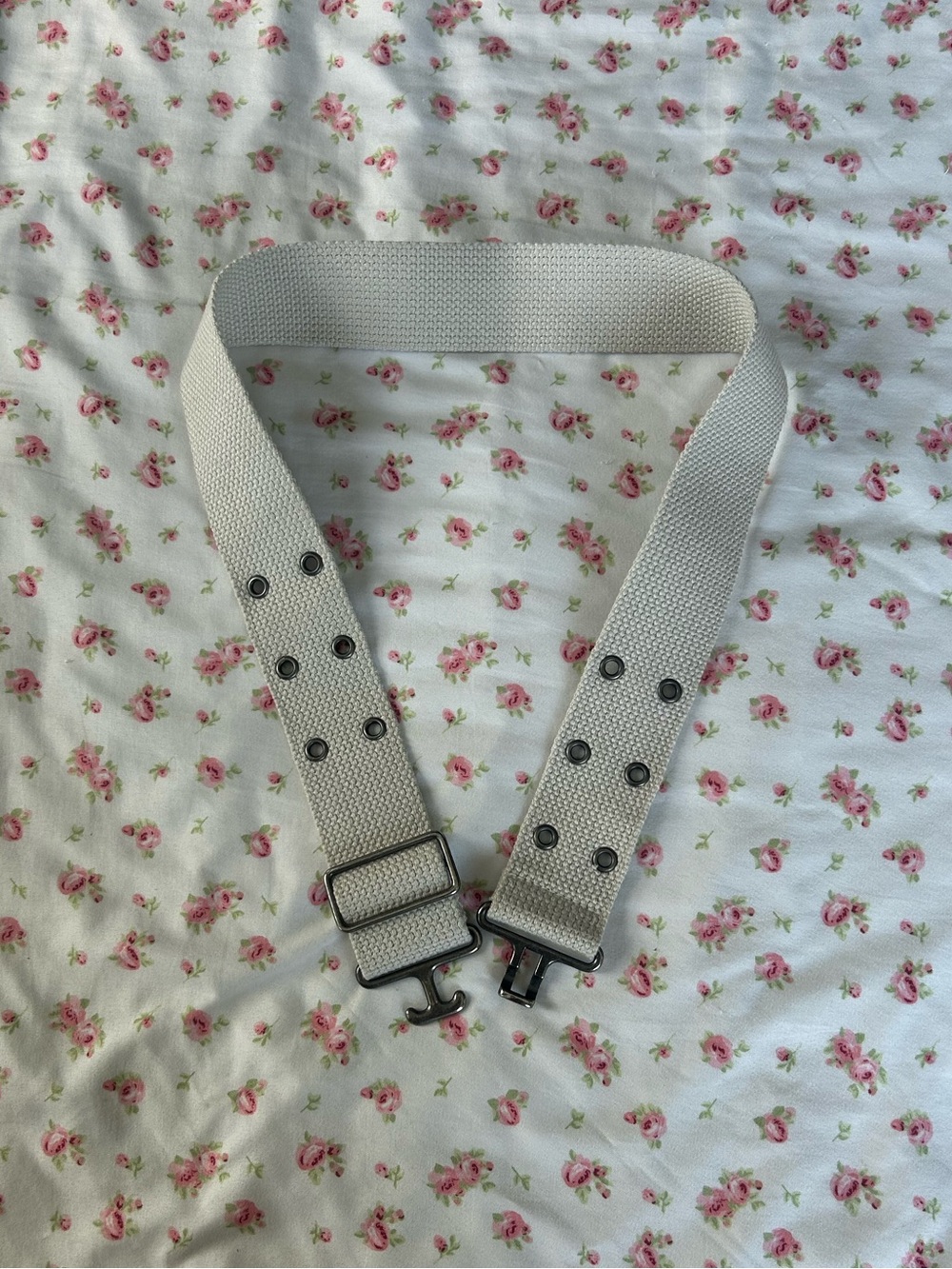 Textured Ivory Grommet Belt with Gunmetal Hardware